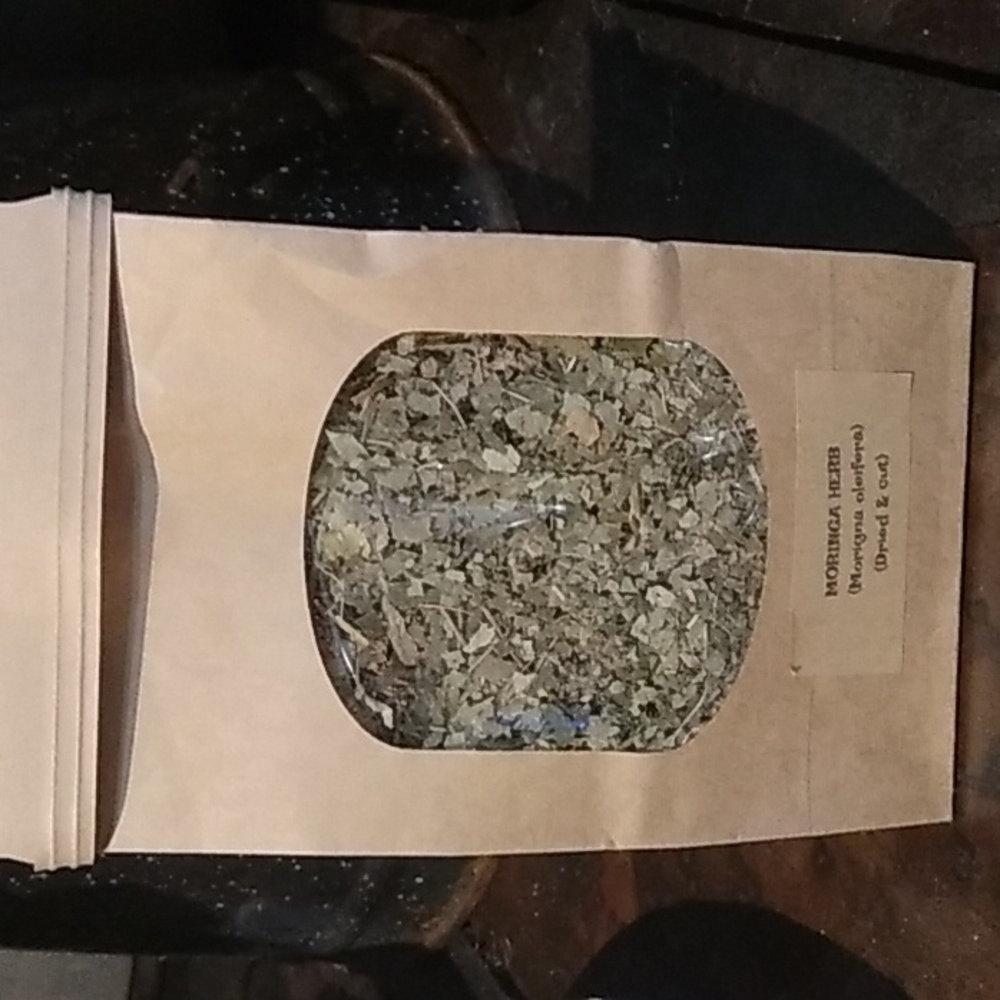 Moringa leaf herb